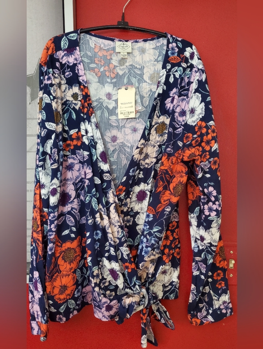 ST JOHNS BAY Blue Floral Wrap Front LS Shirt Top w/Waist Ties Size L (C40)**